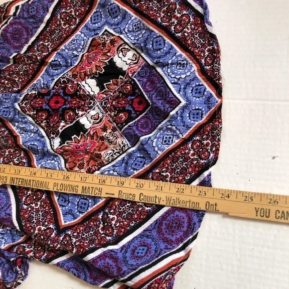 Elastic Stretch Funky  Patterned Top - Picture 6 of 10